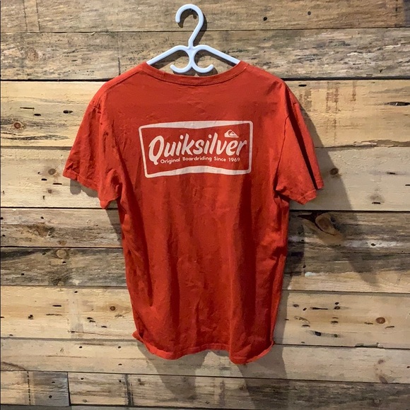 3/20 💵 Quicksilver t-shirt - Picture 1 of 2